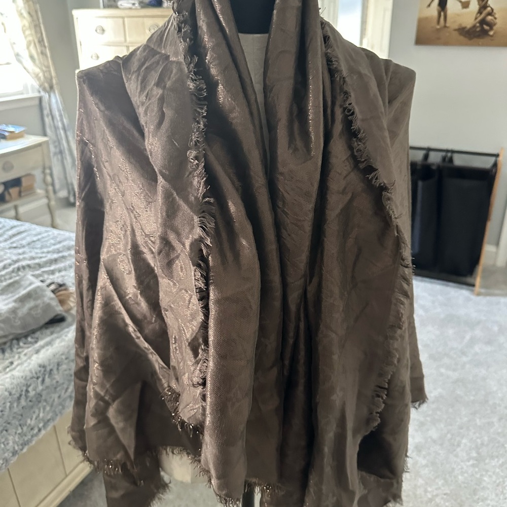 Louis Vuitton Luxurious Brown Wrap